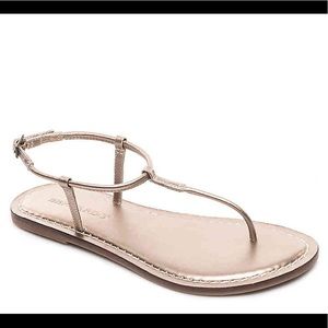 NEW Bernardo Gold Sandals